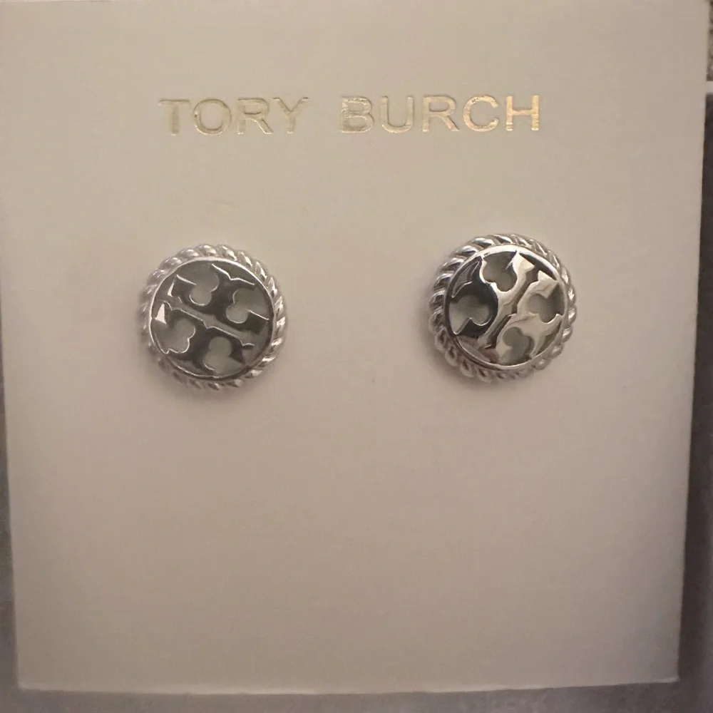 TORY BURCH LOGO earrings in silver NEW WITH TAGS $98 MSRP